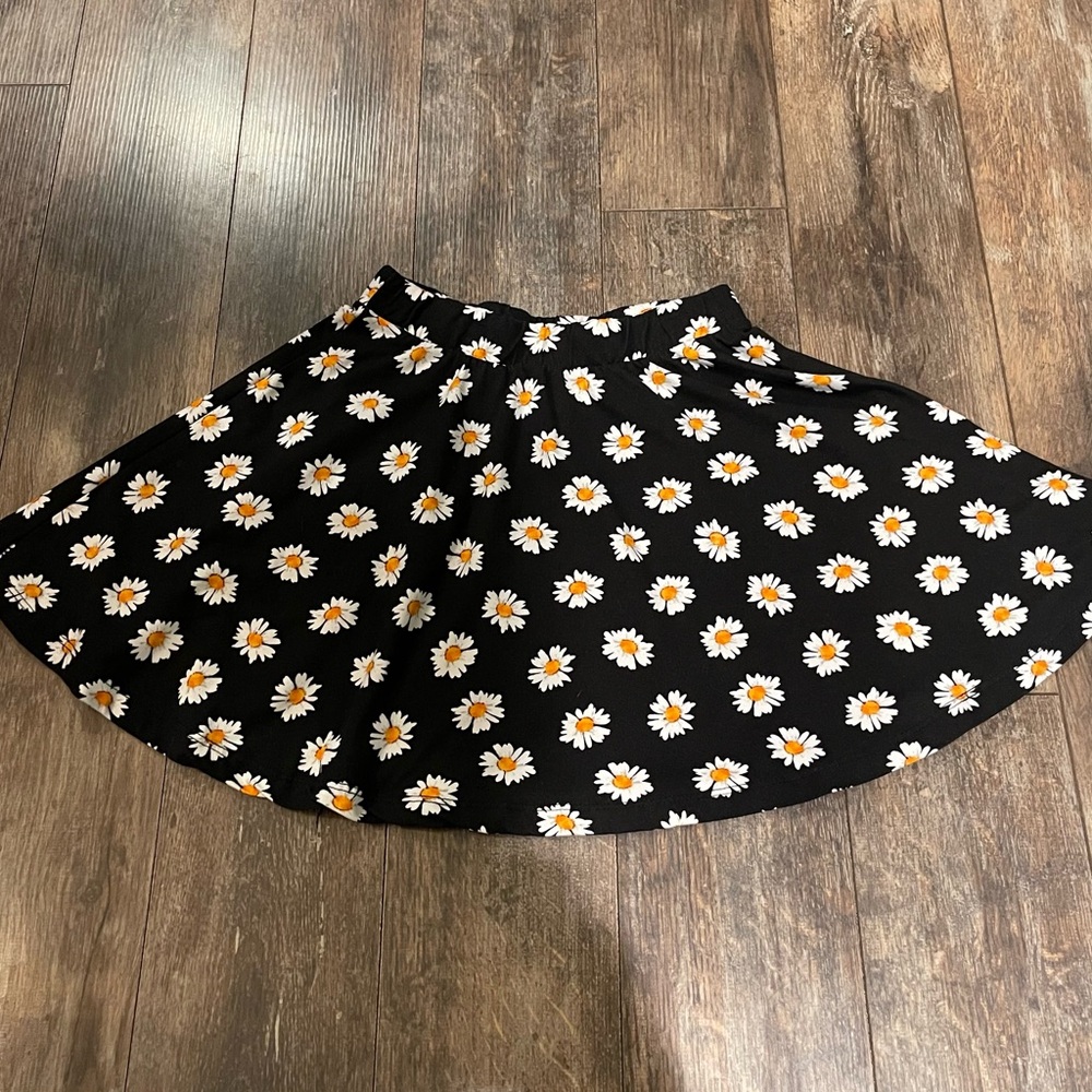 Ginger G Black Daisy Skater Skirt